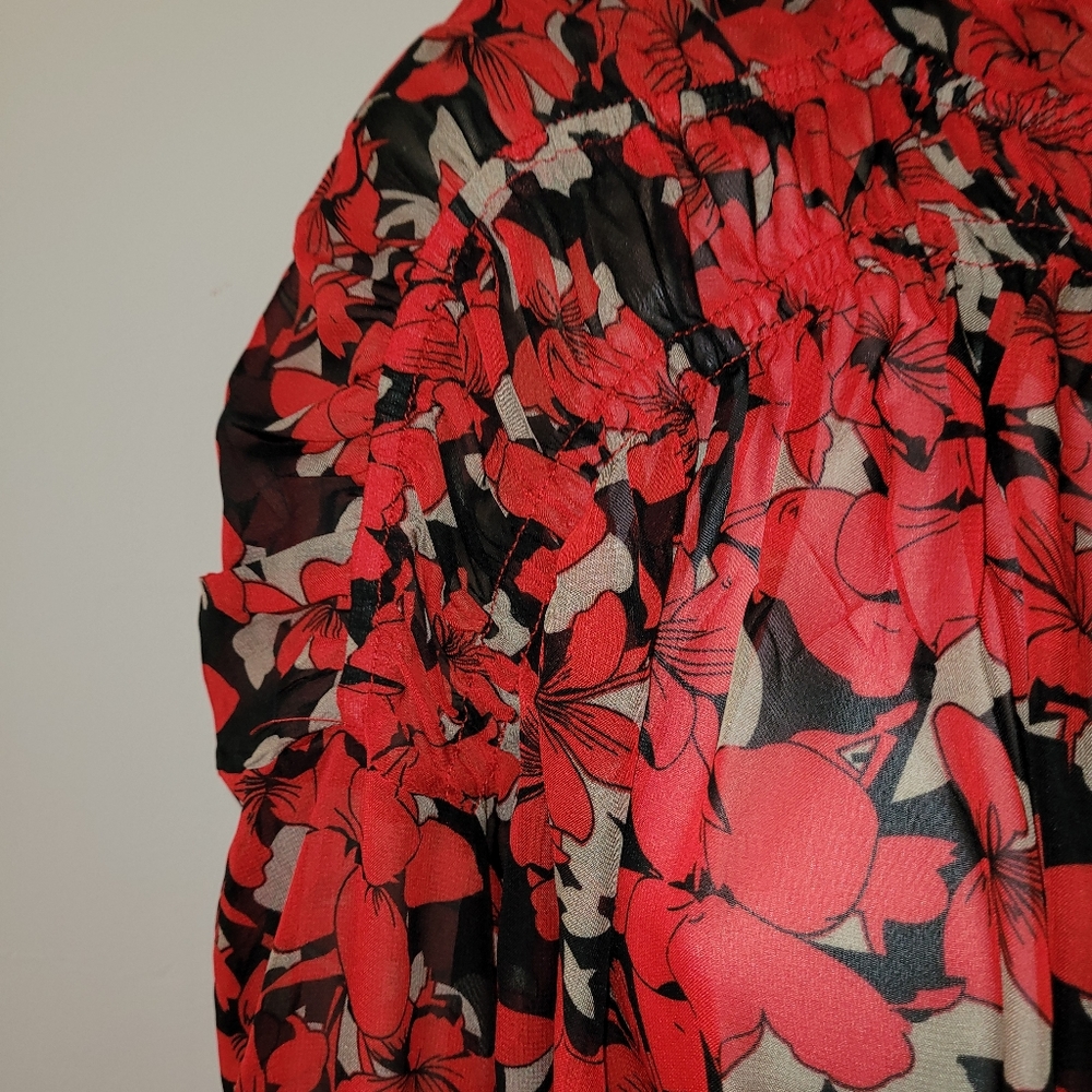 NWT Te Da' MEDIUM TOP BLOUSE UNIQUE CROPPED BoHo SMOCKED RED - Picture 13 of 16